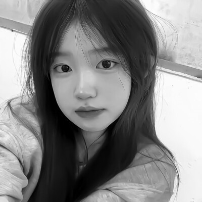 qq头像女生黑白少女高清图片