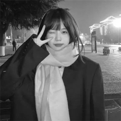 黑白系头像女生可爱小清新图片