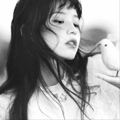 黑白系头像女生可爱小清新图片