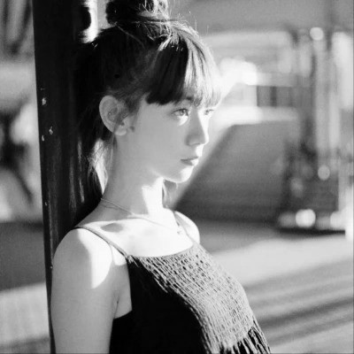 黑白系头像女生可爱小清新图片