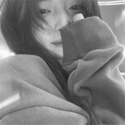 黑白系头像女生可爱小清新图片