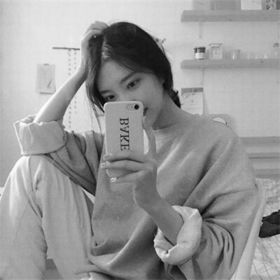 黑白系头像女生可爱小清新图片