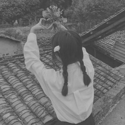 黑白系头像女生可爱小清新图片