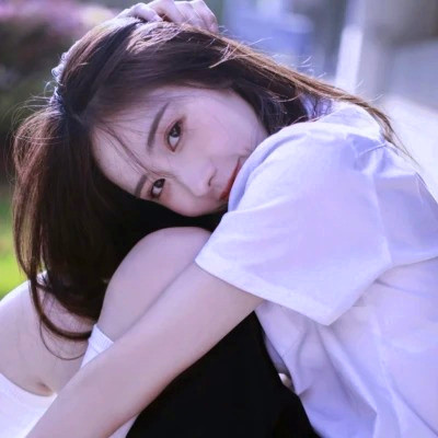 简单干净小清新头像女