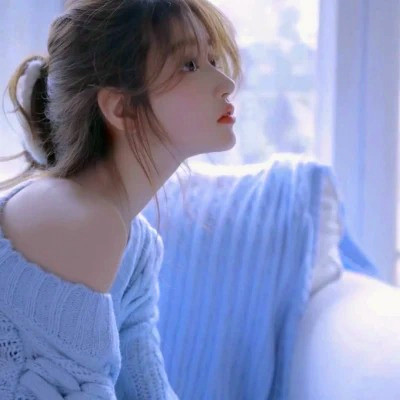 简单干净小清新头像女