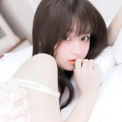 简单干净小清新头像女