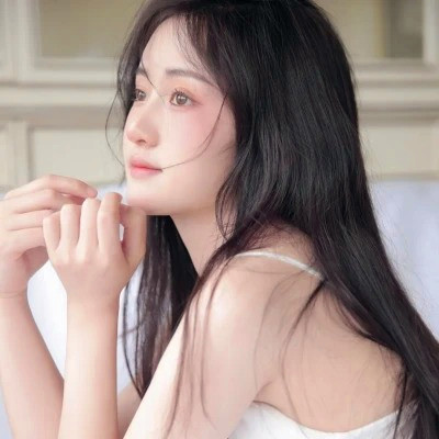 简单干净小清新头像女