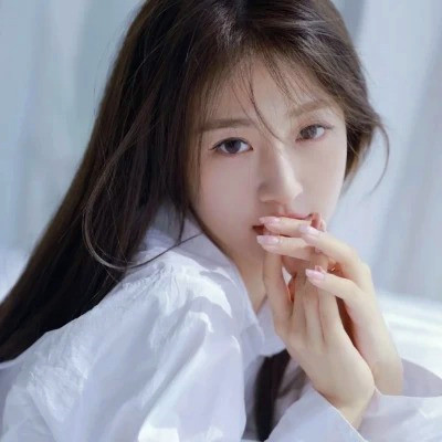 简单干净小清新头像女