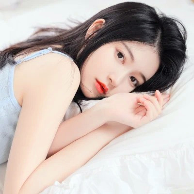 简单干净小清新头像女