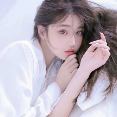 简单干净小清新头像女