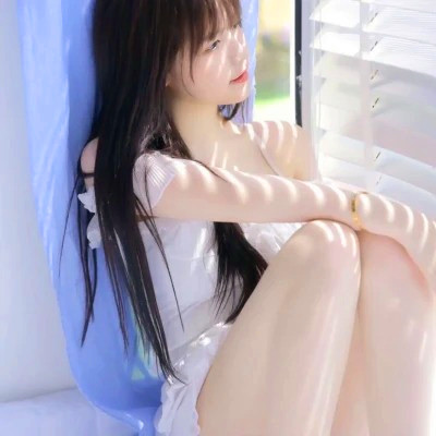 简单干净小清新头像女