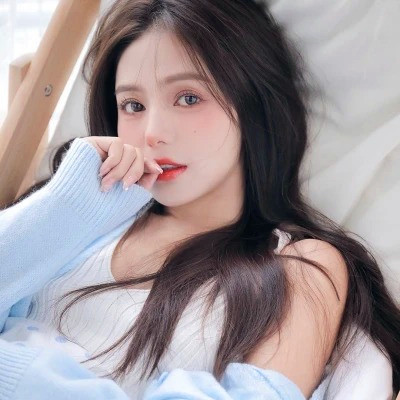 简单干净小清新头像女