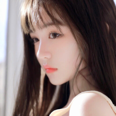 简单干净小清新头像女
