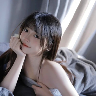 简单干净小清新头像女