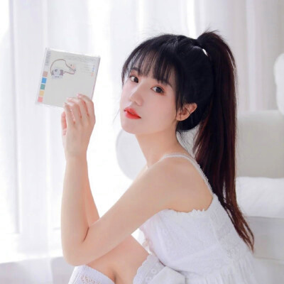简单干净小清新头像女