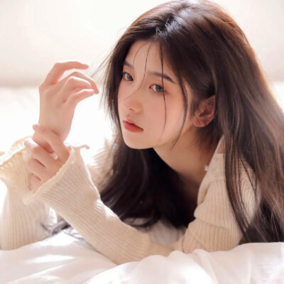 简单干净小清新头像女