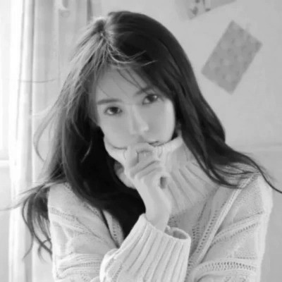 黑白清新头像唯美女生真人图片