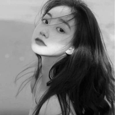 头像女生可爱萌气质黑白真人图片
