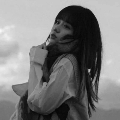 头像女生可爱萌气质黑白真人图片