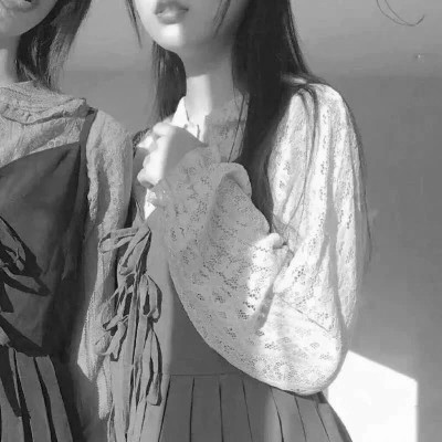 高级闺蜜头像真人黑白高清图片