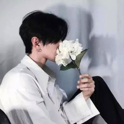 值得长期不换的男生头像图片