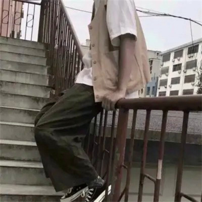 值得长期不换的男生头像图片