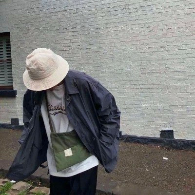 值得长期不换的男生头像图片