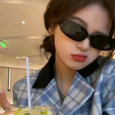 可爱呆萌女生头像图片