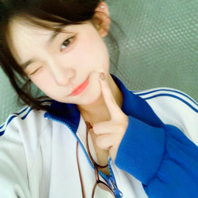 可爱呆萌女生头像图片