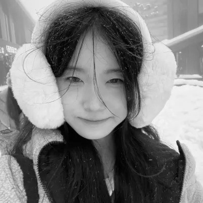 黑白头像女生可爱高清图片