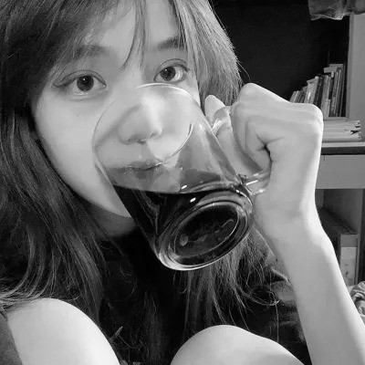 黑白头像女生可爱高清图片