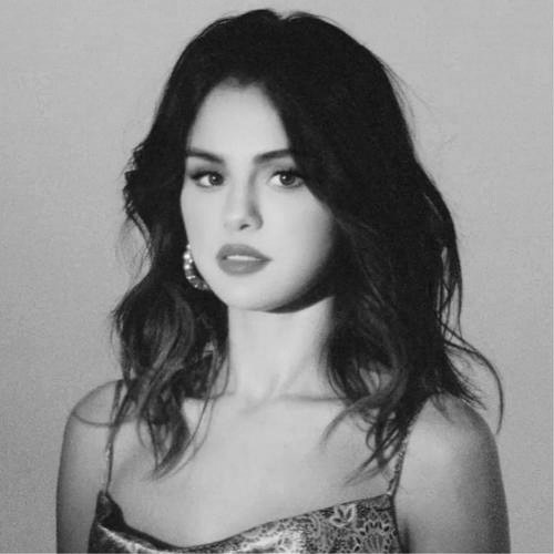 欧美高级感黑白头像