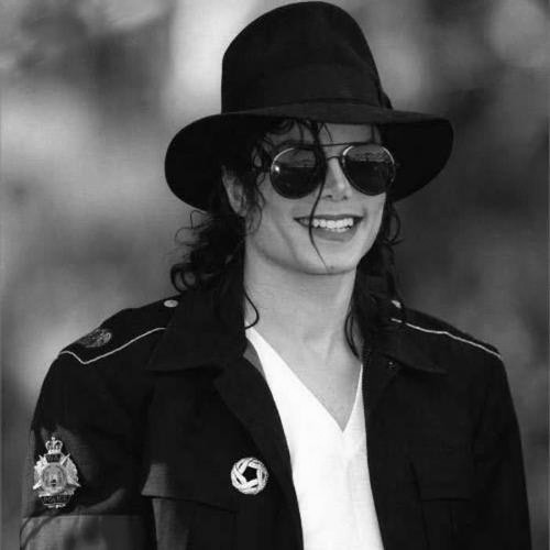 欧美高级感黑白头像