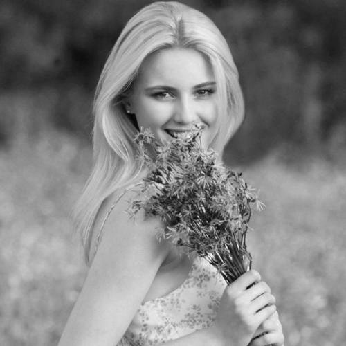 欧美高级感黑白头像