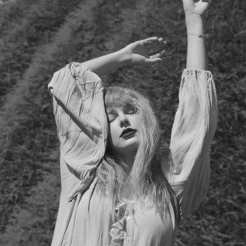 欧美高级感黑白头像