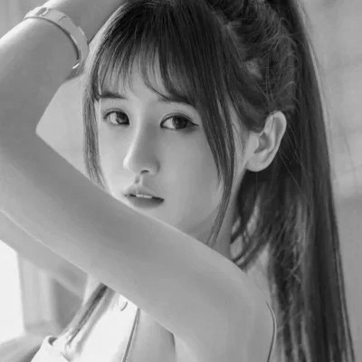 美女黑白系女生头像图片