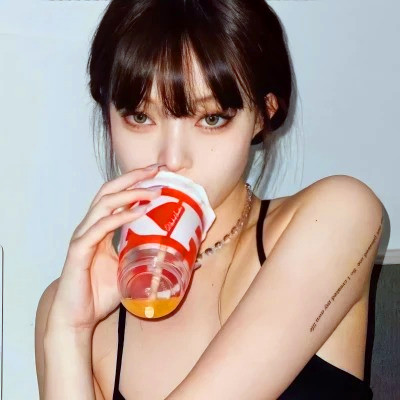 独一无二与众不同头像女生高清图片