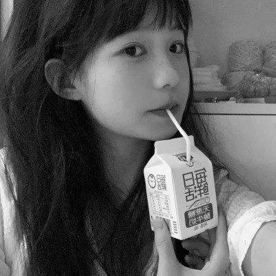 优质女生头像高清黑白图片