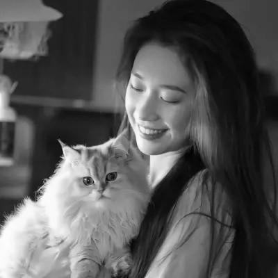 优质女生头像高清黑白图片