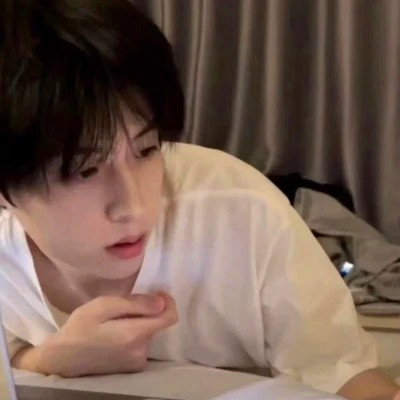 男生头像独一无二与众不同高清图片