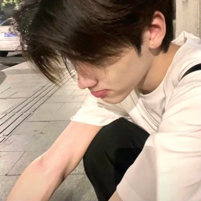 男生头像独一无二与众不同高清图片