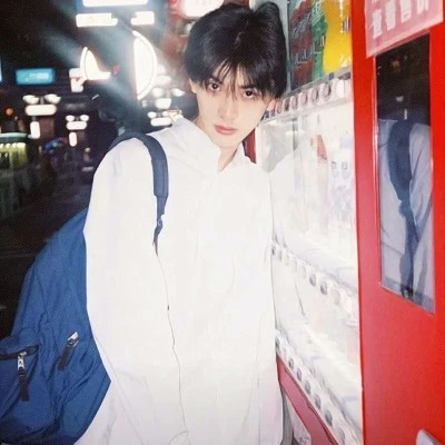 男生头像独一无二与众不同高清图片