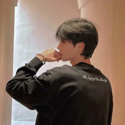 男生头像独一无二与众不同高清图片