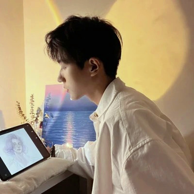 男生头像独一无二与众不同高清图片