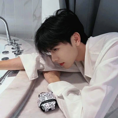 男生头像独一无二与众不同高清图片
