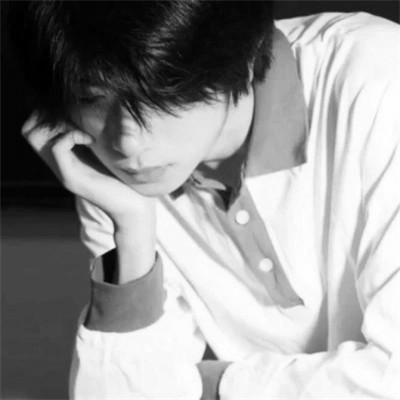 黑白帅气冷酷男生头像图片