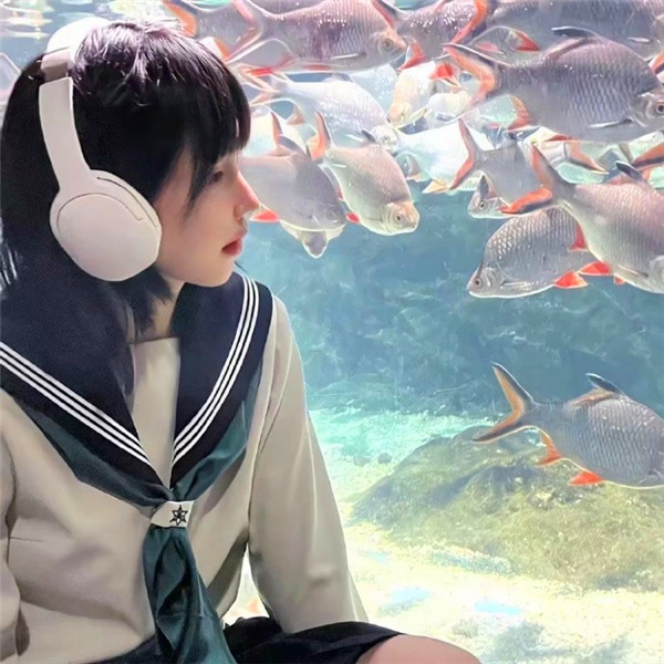 成熟高级女生头像真人高清图片