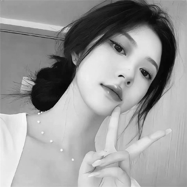 女生头像真人高级黑白高清图片