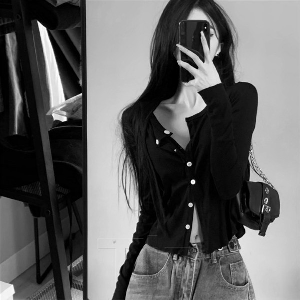 女生头像真人高级黑白高清图片