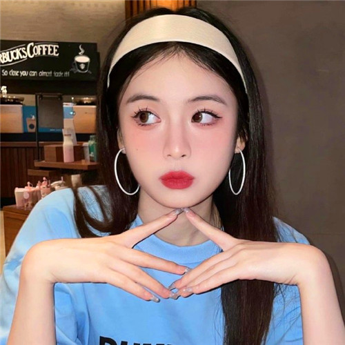 超好看的露脸女头图片